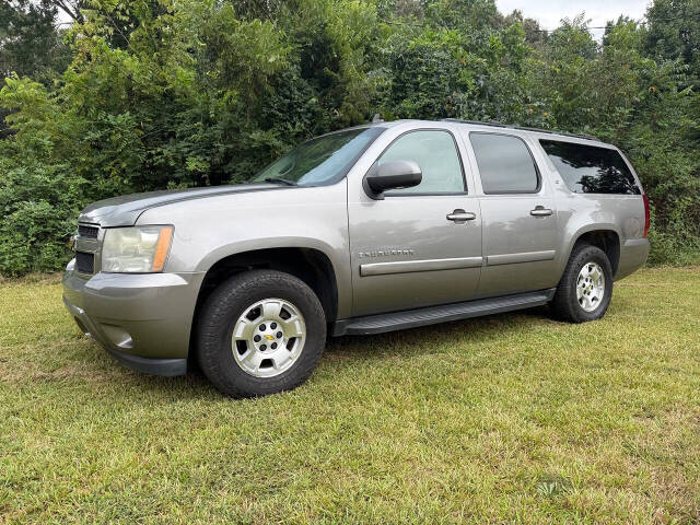 chevrolet suburban 2008 3GNFC16J28G176733 image chevrolet suburban 2008 3GNFC16J28G176733 image
