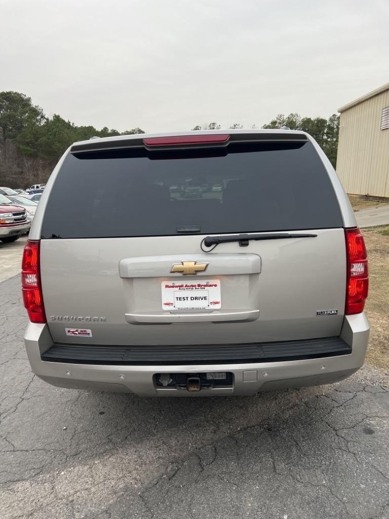 chevrolet suburban 2008 1GNFC16028R153587 image chevrolet suburban 2008 1GNFC16028R153587 image