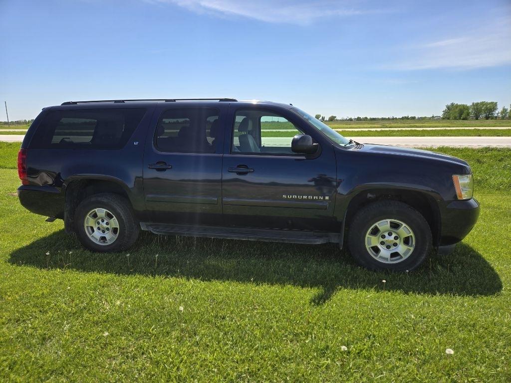 chevrolet suburban 2008 1GNFK163X8R249092 image chevrolet suburban 2008 1GNFK163X8R249092 image