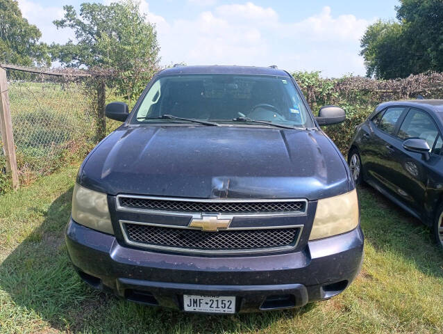 chevrolet suburban 2009 1GNFC16099R196647 image chevrolet suburban 2009 1GNFC16099R196647 image