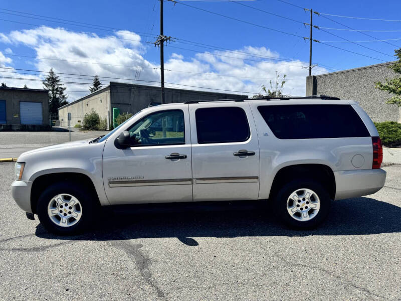 chevrolet suburban 2007 1GNFK16397J213181 image chevrolet suburban 2007 1GNFK16397J213181 image