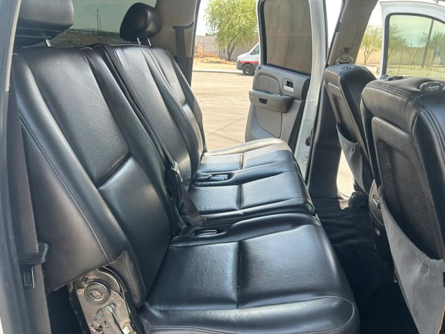 chevrolet suburban 2007 3GNGK26K07G320185 image chevrolet suburban 2007 3GNGK26K07G320185 image