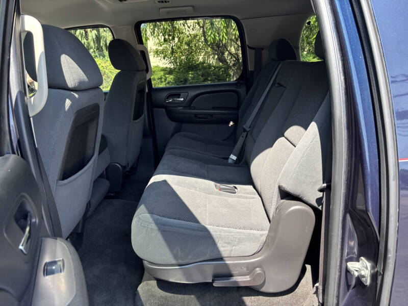 chevrolet suburban 2007 1GNFC16J37J364514 image chevrolet suburban 2007 1GNFC16J37J364514 image
