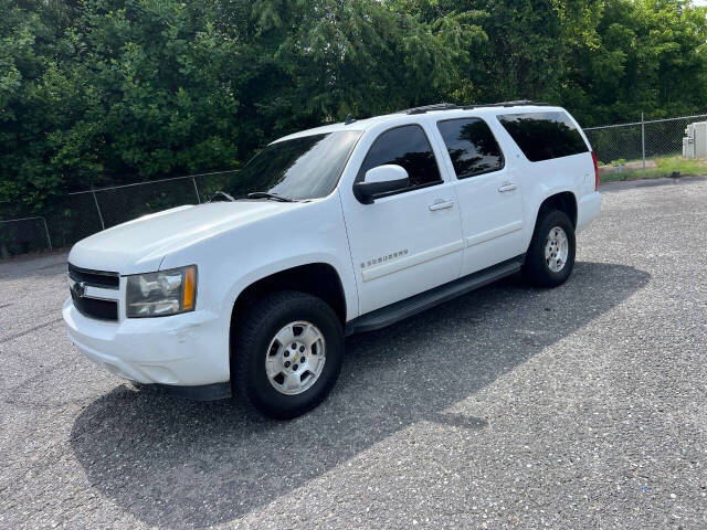 chevrolet suburban 2007 3GNFK16367G140756 image chevrolet suburban 2007 3GNFK16367G140756 image