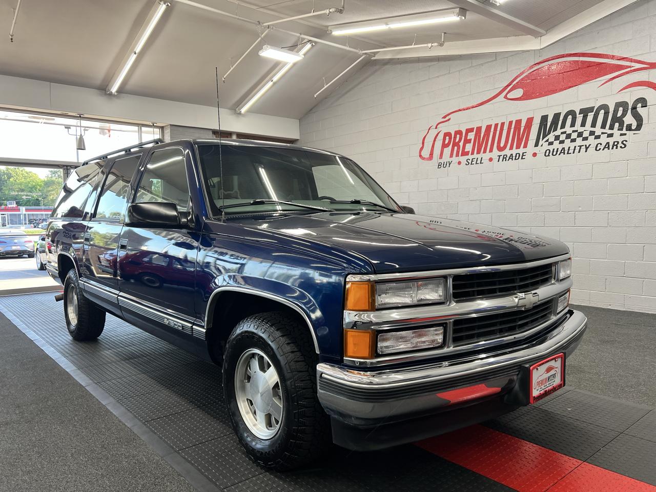 chevrolet suburban 1997 3GNEC16R9VG148439 image chevrolet suburban 1997 3GNEC16R9VG148439 image