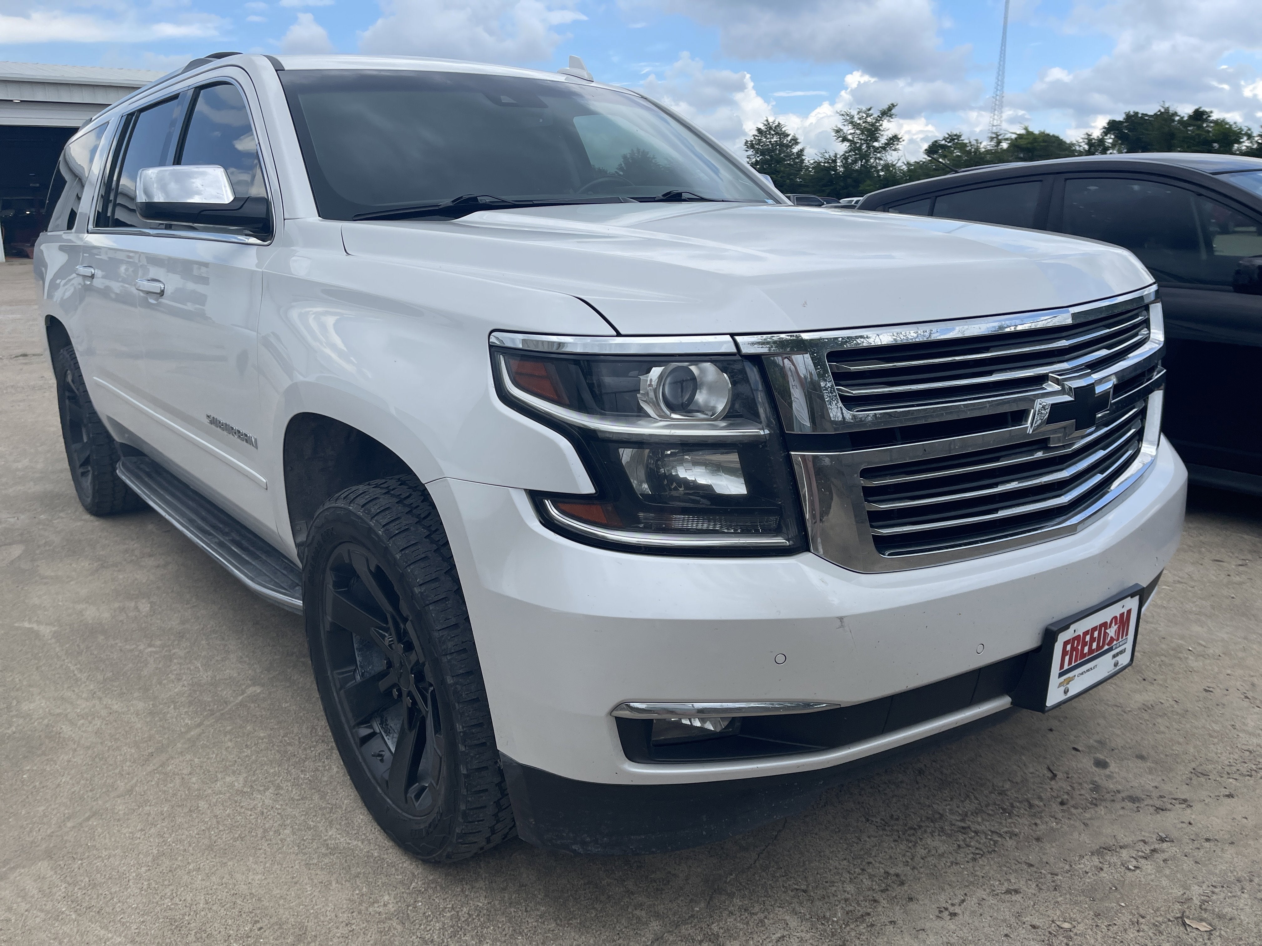 chevrolet suburban 2018 1GNSCJKC5JR140515 image chevrolet suburban 2018 1GNSCJKC5JR140515 image