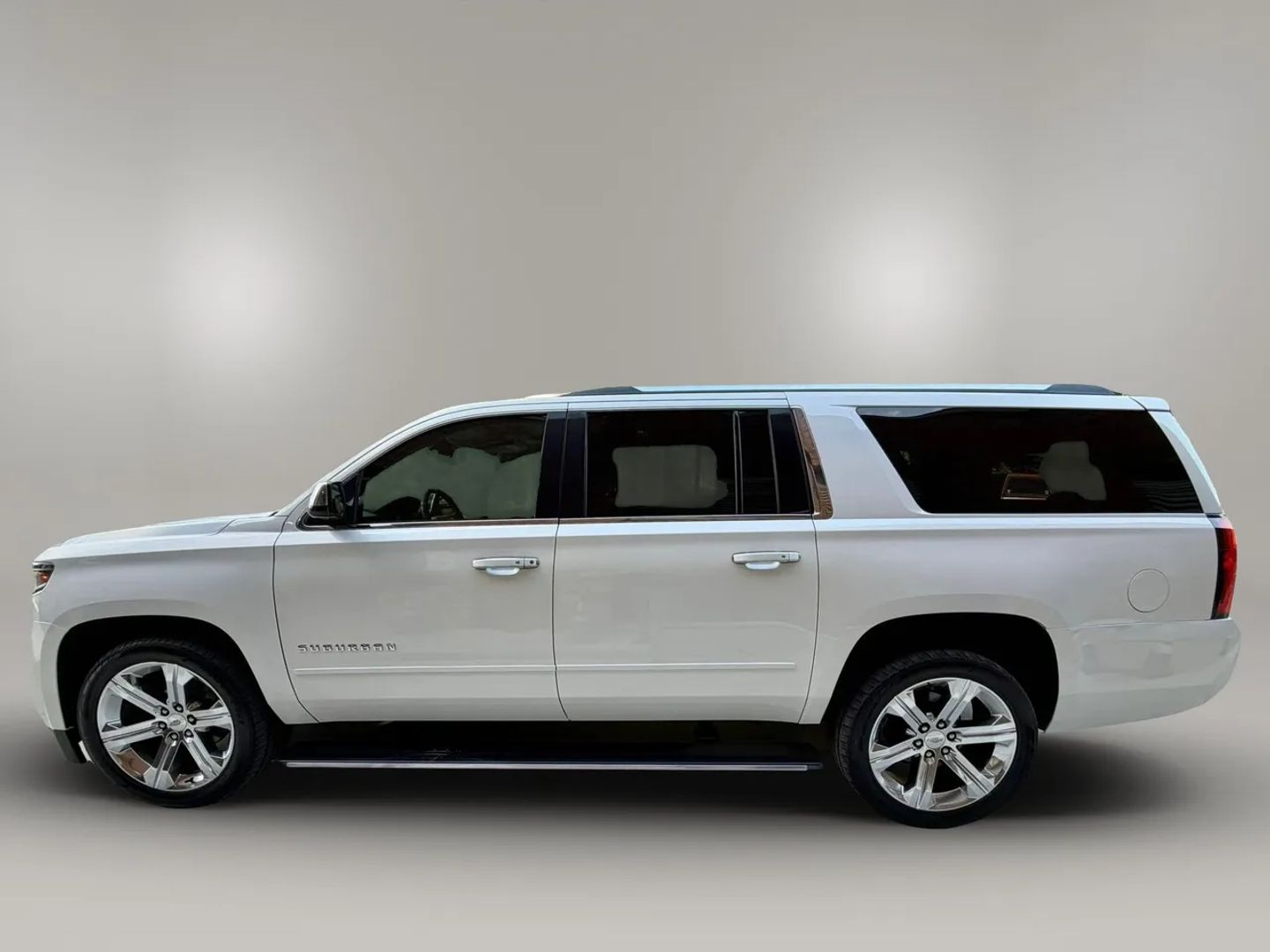 chevrolet suburban 2018 1GNSCJKC4JR168578 image chevrolet suburban 2018 1GNSCJKC4JR168578 image