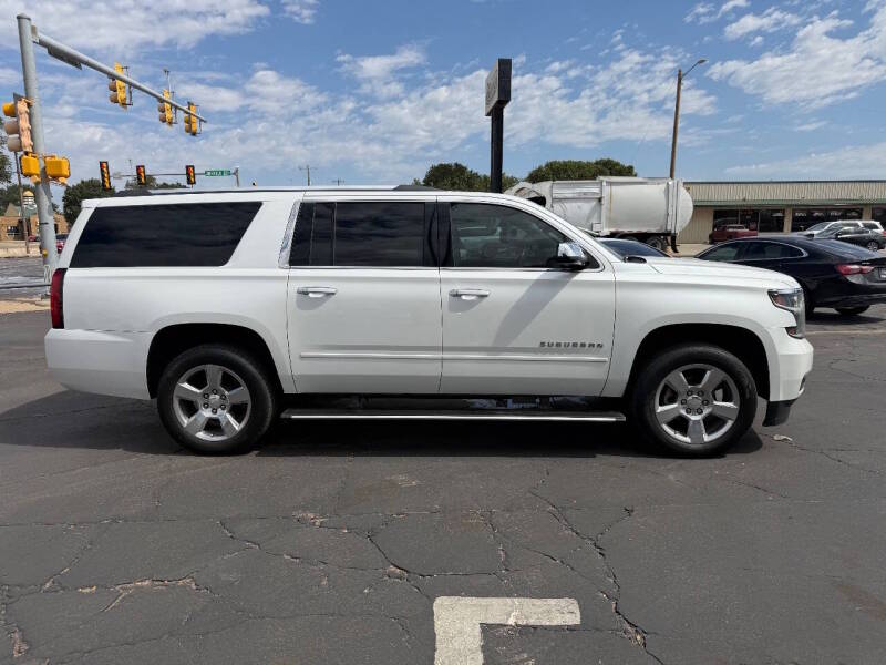 chevrolet suburban 2018 1GNSCJKC0JR127347 image chevrolet suburban 2018 1GNSCJKC0JR127347 image