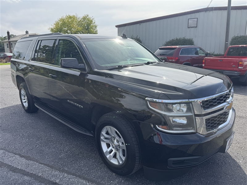 chevrolet suburban 2018 1GNSKGEC7JR174585 image chevrolet suburban 2018 1GNSKGEC7JR174585 image