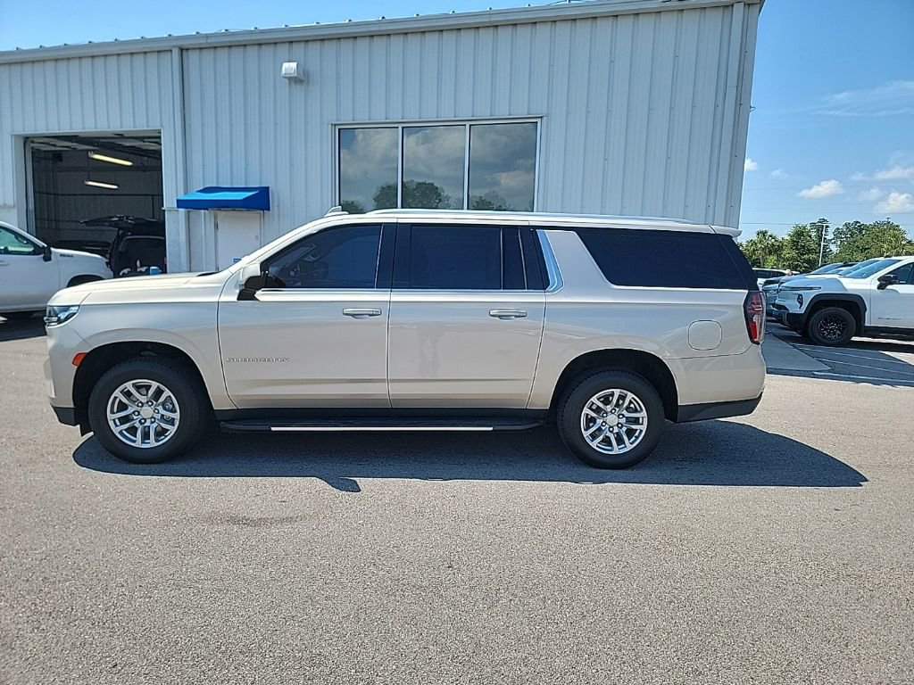 chevrolet suburban 2021 1GNSKBED1MR300875 image chevrolet suburban 2021 1GNSKBED1MR300875 image