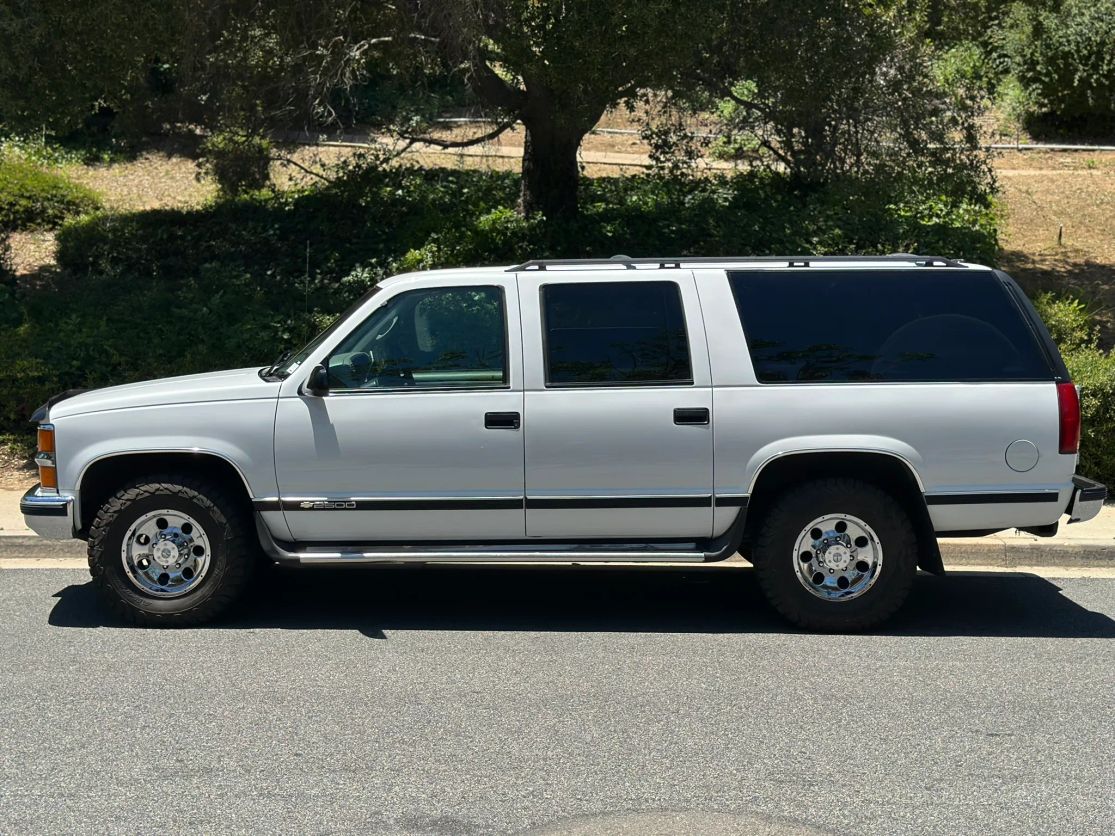 chevrolet suburban 1996 3GNGC26J6TG154253 image chevrolet suburban 1996 3GNGC26J6TG154253 image