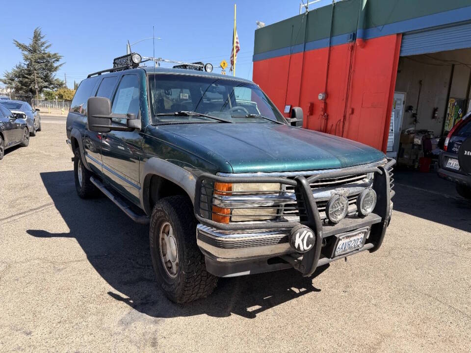chevrolet suburban 1996 3GNFK16RXTG102557 image chevrolet suburban 1996 3GNFK16RXTG102557 image