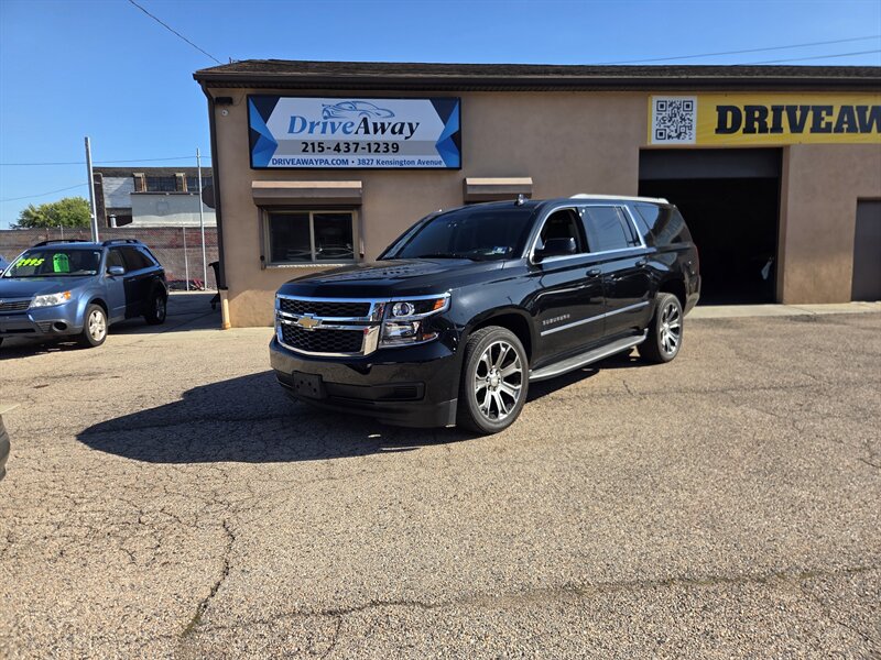 chevrolet suburban 2017 1GNSKGKC2HR329719 image chevrolet suburban 2017 1GNSKGKC2HR329719 image