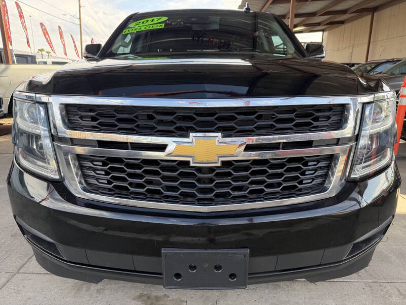 chevrolet suburban 2017 1GNSCGKC2HR171587 image chevrolet suburban 2017 1GNSCGKC2HR171587 image