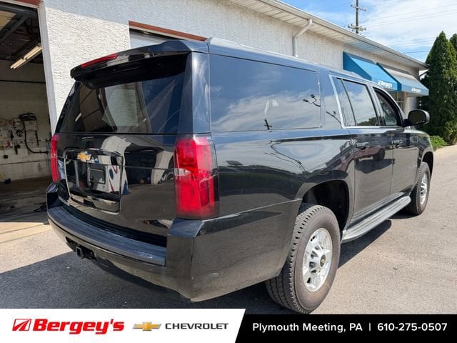 chevrolet suburban 2017 1GN8KLKG6HR146183 image chevrolet suburban 2017 1GN8KLKG6HR146183 image