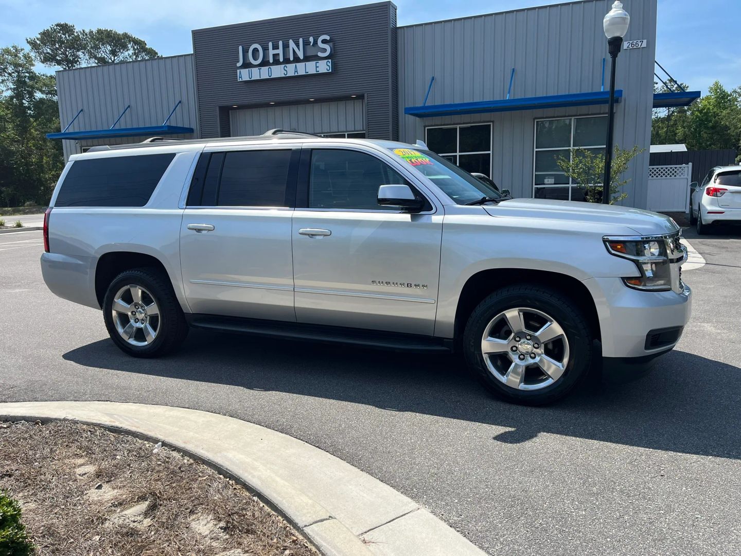 chevrolet suburban 2017 1GNSCGKC9HR300537 image chevrolet suburban 2017 1GNSCGKC9HR300537 image