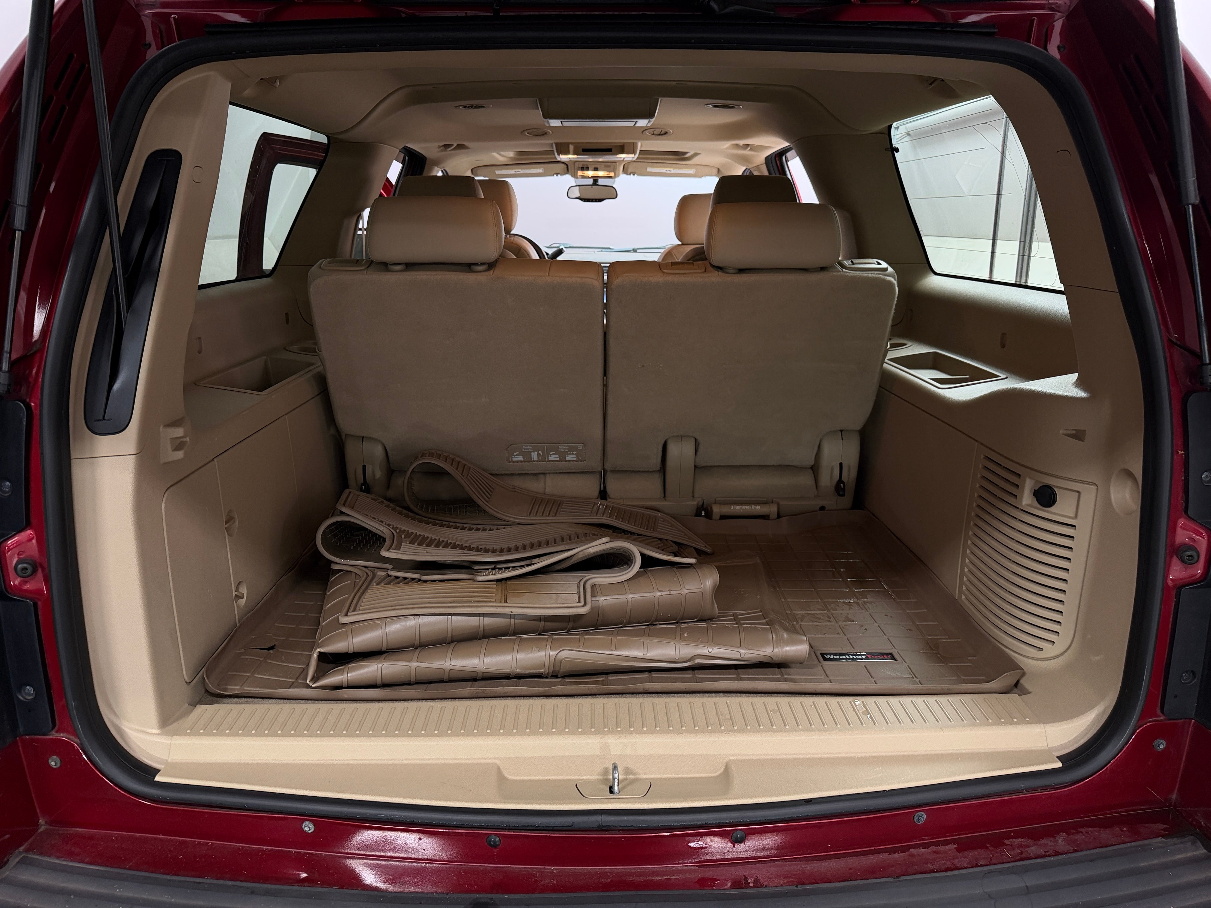 chevrolet suburban 2012 1GNSKKE7XCR177778 image chevrolet suburban 2012 1GNSKKE7XCR177778 image