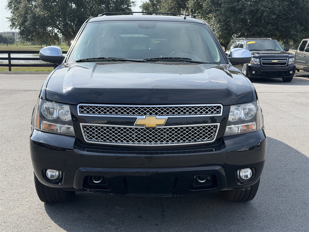 chevrolet suburban 2012 1GNSKKE76CR328311 image chevrolet suburban 2012 1GNSKKE76CR328311 image