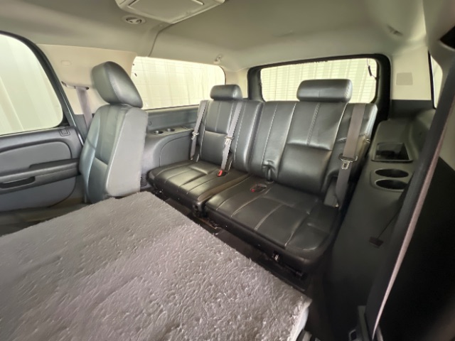 chevrolet suburban 2012 1GNSCJE0XCR226617 image chevrolet suburban 2012 1GNSCJE0XCR226617 image