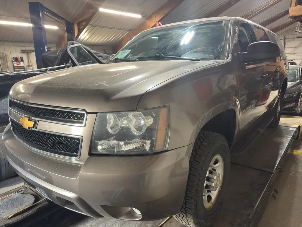 chevrolet suburban 2012 1GNWK5EG3CR197101 image chevrolet suburban 2012 1GNWK5EG3CR197101 image