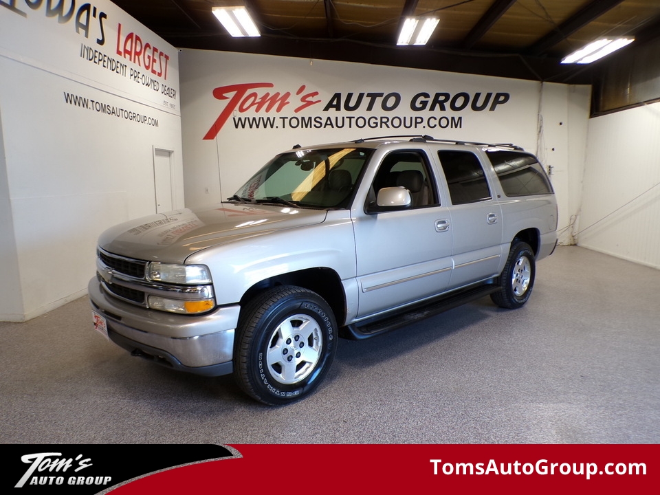chevrolet suburban 2004 3GNFK16Z84G140015 image chevrolet suburban 2004 3GNFK16Z84G140015 image