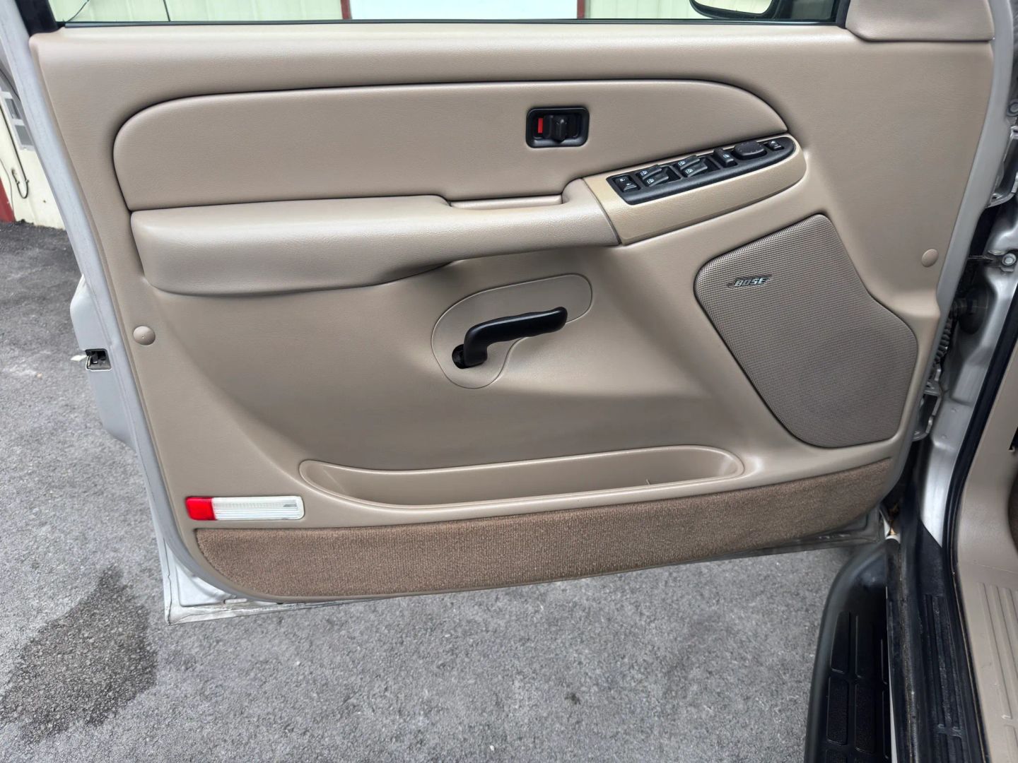 chevrolet suburban 2004 1GNEC16Z74J229243 image chevrolet suburban 2004 1GNEC16Z74J229243 image