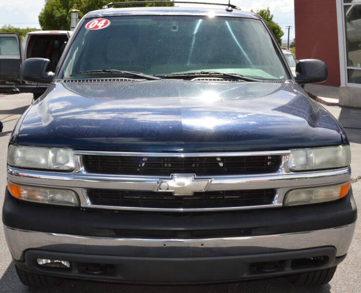 chevrolet suburban 2004 3GNFK16Z84G313659 image chevrolet suburban 2004 3GNFK16Z84G313659 image