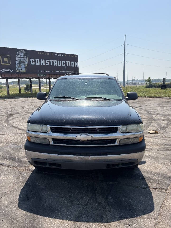 chevrolet suburban 2004 3GNFK16Z84G108486 image chevrolet suburban 2004 3GNFK16Z84G108486 image