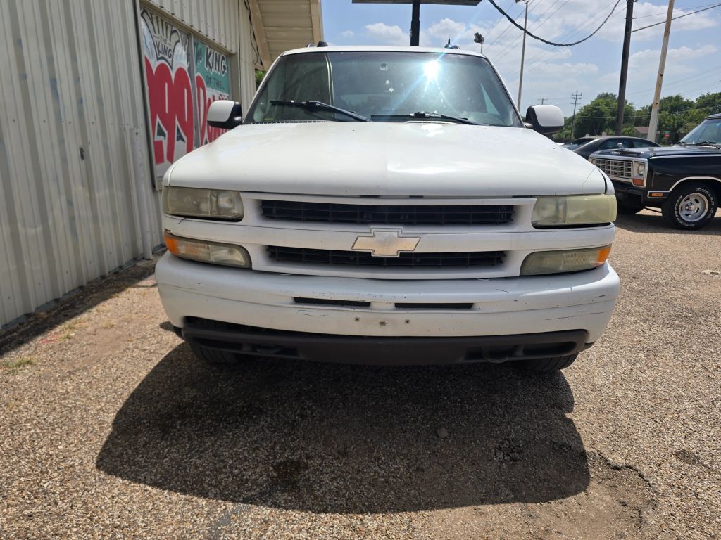 chevrolet suburban 2004 3GNFK16Z34G275693 image chevrolet suburban 2004 3GNFK16Z34G275693 image