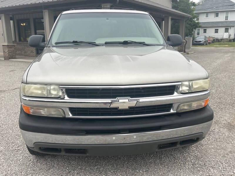 chevrolet suburban 2002 3GNEC16Z62G198582 image chevrolet suburban 2002 3GNEC16Z62G198582 image