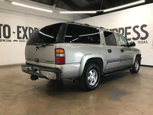 chevrolet suburban 2002 1GNFK16Z42J148818 image chevrolet suburban 2002 1GNFK16Z42J148818 image