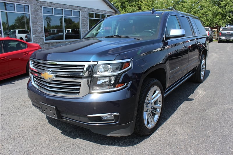 chevrolet suburban 2020 1GNSKJKJ8LR135152 image chevrolet suburban 2020 1GNSKJKJ8LR135152 image