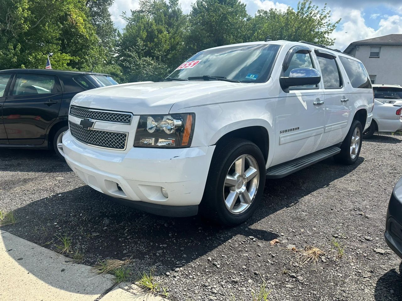 chevrolet suburban 2011 1GNSKJE31BR398398 image chevrolet suburban 2011 1GNSKJE31BR398398 image