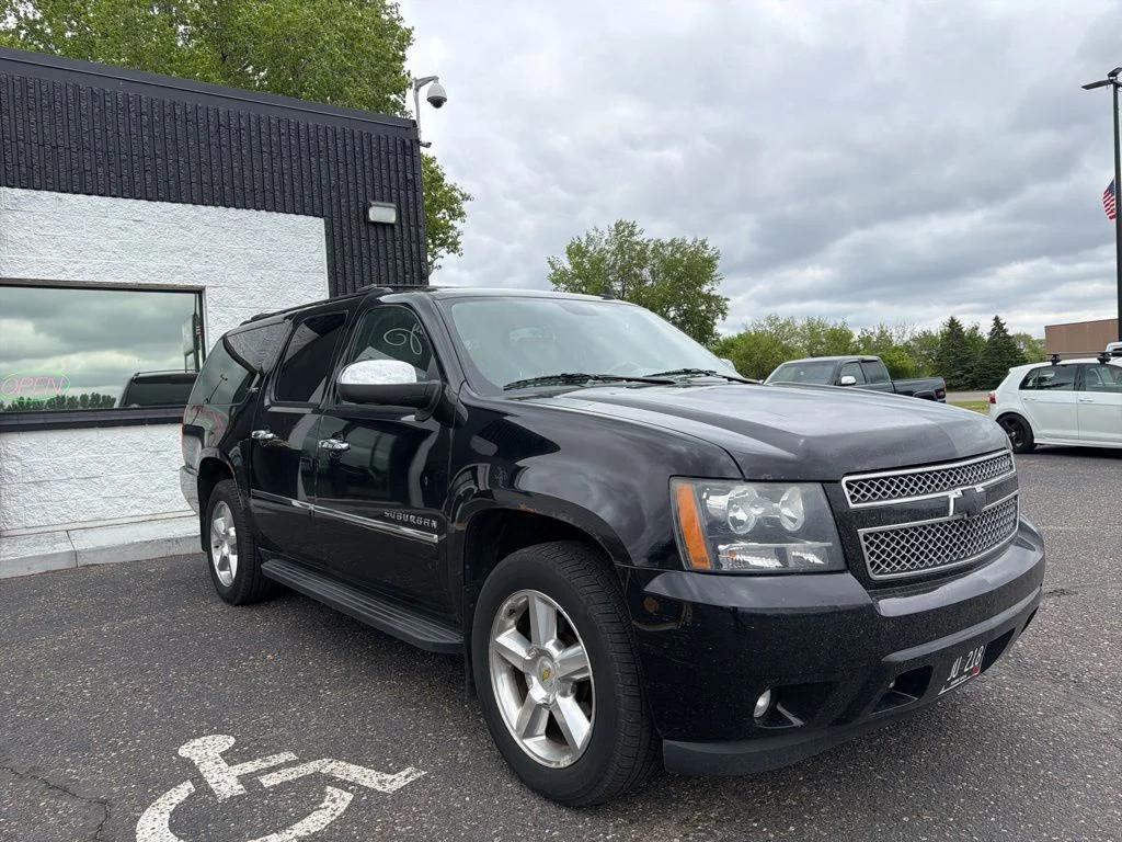 chevrolet suburban 2011 1GNSKKE34BR392956 image chevrolet suburban 2011 1GNSKKE34BR392956 image