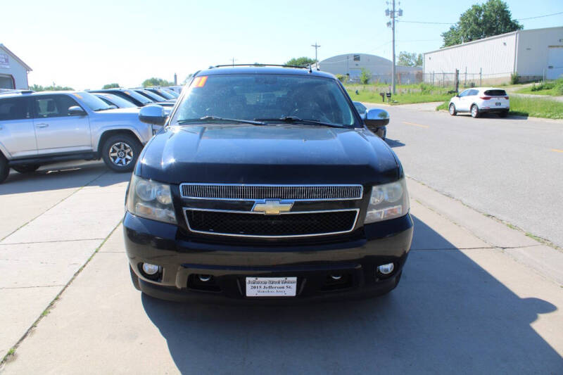 chevrolet suburban 2011 1GNSKKE37BR271984 image chevrolet suburban 2011 1GNSKKE37BR271984 image