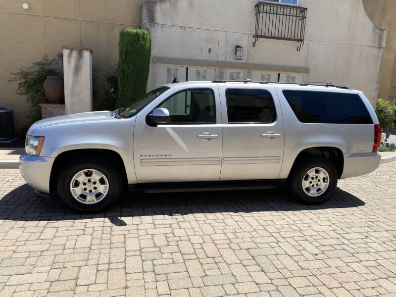 chevrolet suburban 2011 1GNSCHE09BR139430 image chevrolet suburban 2011 1GNSCHE09BR139430 image