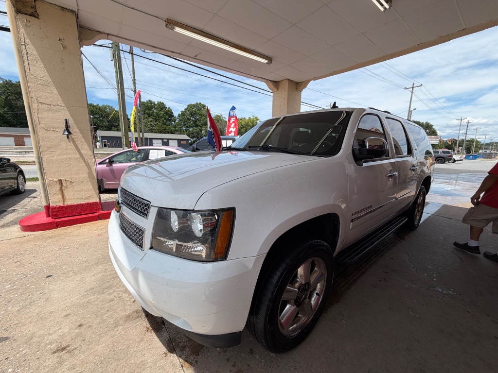 chevrolet suburban 2013 1GNSKKE7XDR130509 image chevrolet suburban 2013 1GNSKKE7XDR130509 image