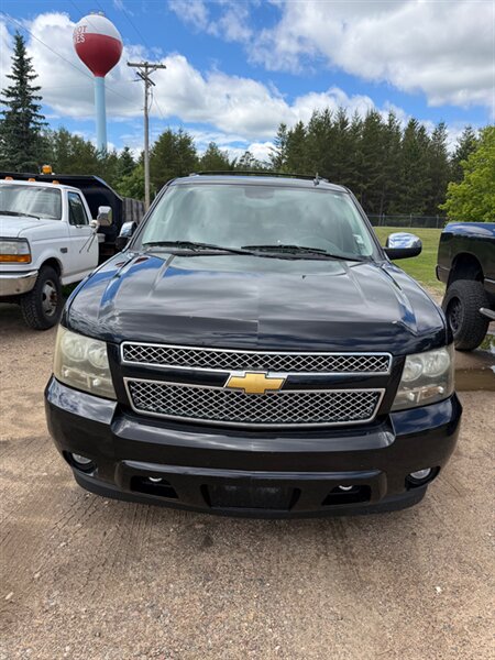 chevrolet suburban 2013 1GNSKKE78DR262085 image chevrolet suburban 2013 1GNSKKE78DR262085 image