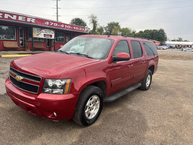 chevrolet suburban 2013 1GNSKJE73DR333333 image chevrolet suburban 2013 1GNSKJE73DR333333 image