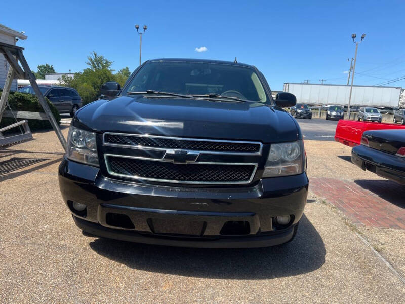 chevrolet suburban 2013 1GNSCJE01DR178748 image chevrolet suburban 2013 1GNSCJE01DR178748 image