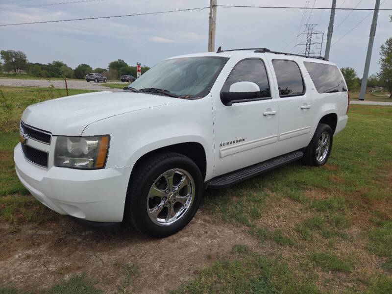 chevrolet suburban 2010 1GNUKJE34AR187221 image chevrolet suburban 2010 1GNUKJE34AR187221 image