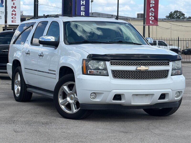 chevrolet suburban 2010 1GNUKKE31AR178837 image chevrolet suburban 2010 1GNUKKE31AR178837 image