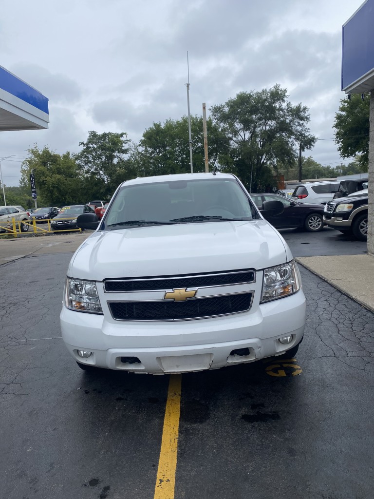 chevrolet suburban 2010 1GNUKHE3XAR172070 image chevrolet suburban 2010 1GNUKHE3XAR172070 image