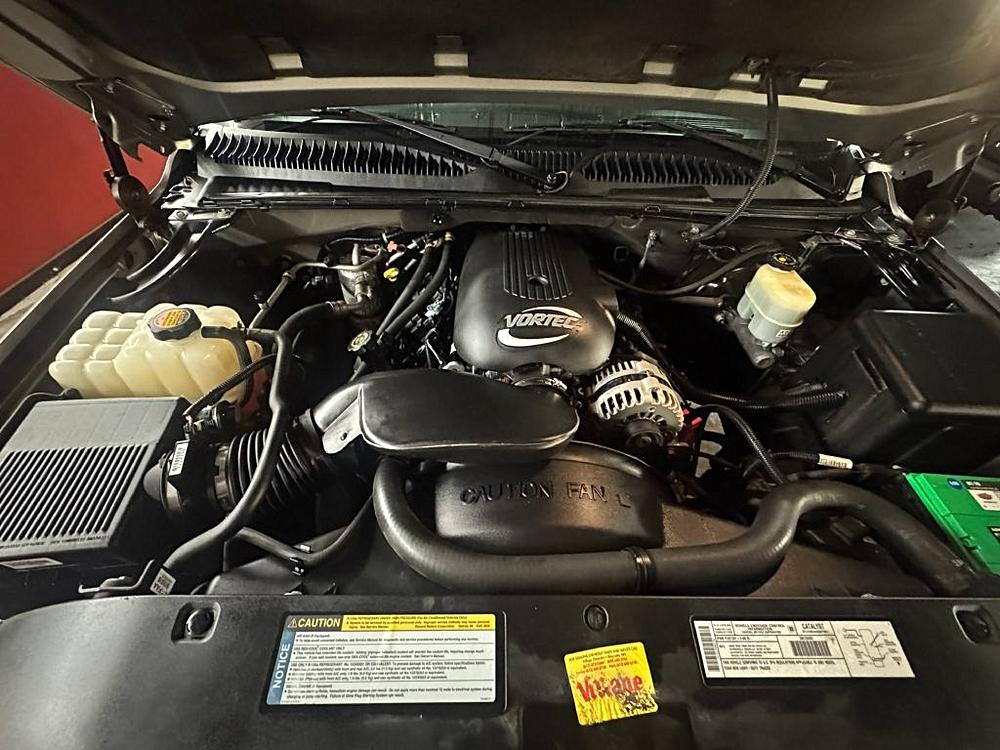 chevrolet suburban 2001 3GNFK16T31G194023 image chevrolet suburban 2001 3GNFK16T31G194023 image