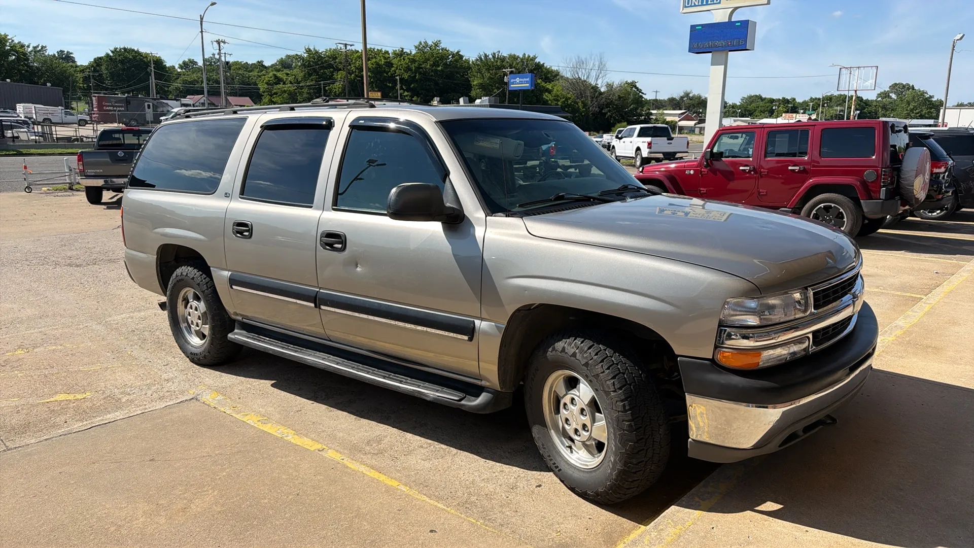 chevrolet suburban 2001 3GNEC16T31G167199 image chevrolet suburban 2001 3GNEC16T31G167199 image