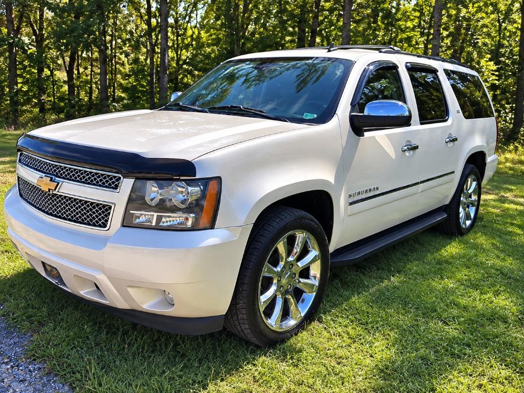 chevrolet suburban 2014 1GNSCKE01ER143361 image chevrolet suburban 2014 1GNSCKE01ER143361 image