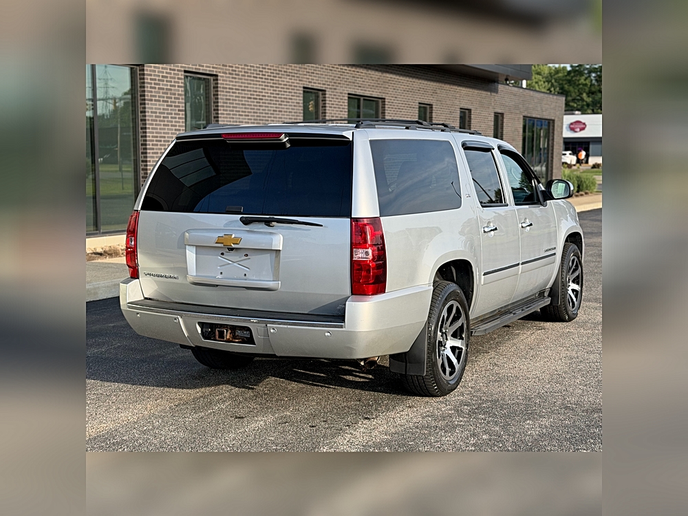 chevrolet suburban 2014 1GNSKKE73ER238939 image chevrolet suburban 2014 1GNSKKE73ER238939 image