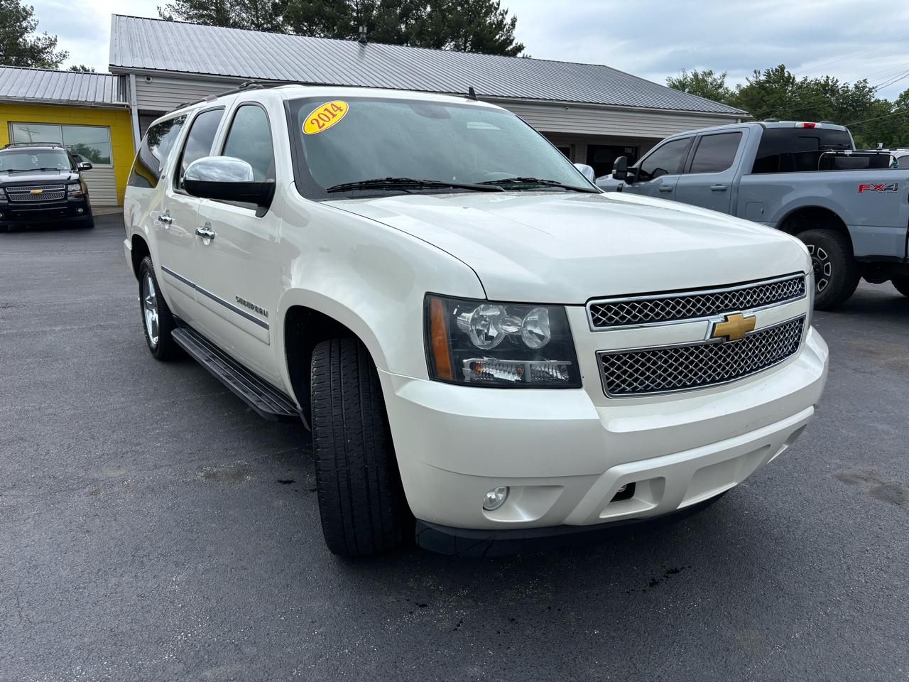 chevrolet suburban 2014 1GNSKKE7XER141625 image chevrolet suburban 2014 1GNSKKE7XER141625 image