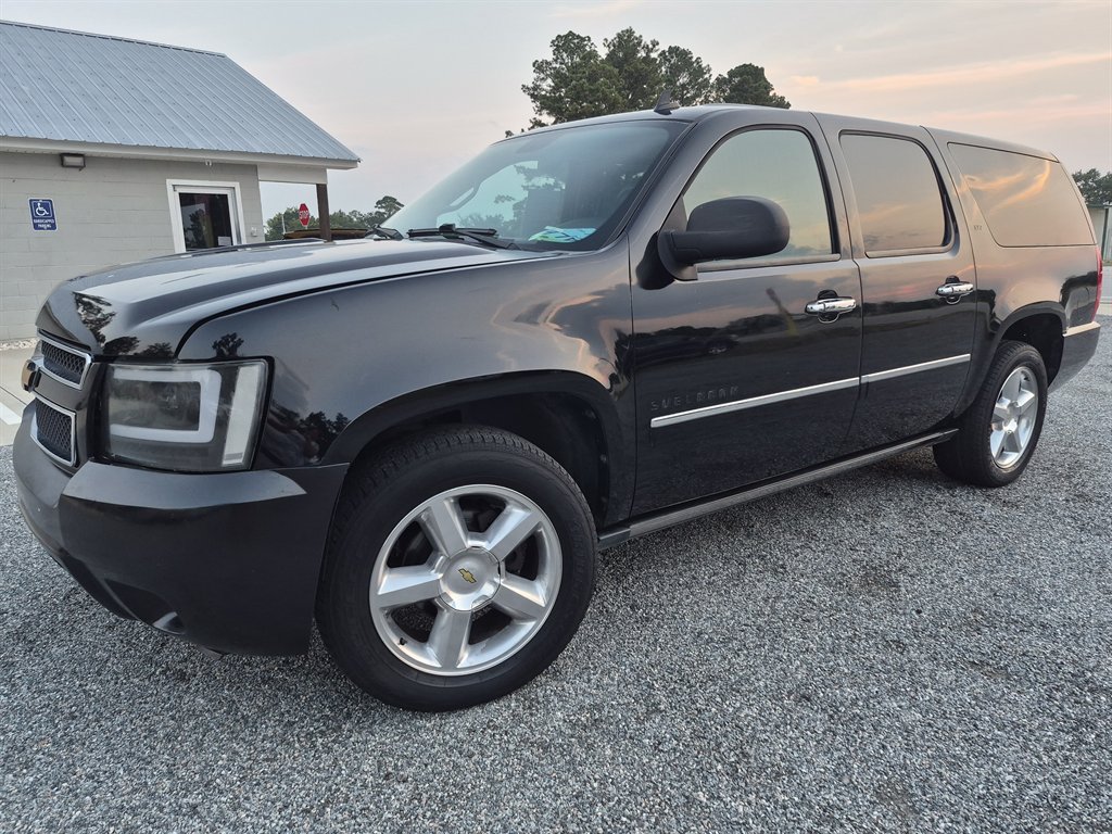 chevrolet suburban 2014 1GNSCKE01ER239409 image chevrolet suburban 2014 1GNSCKE01ER239409 image