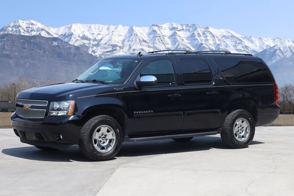 chevrolet suburban 2014 1GNSKJE7XER199955 image chevrolet suburban 2014 1GNSKJE7XER199955 image